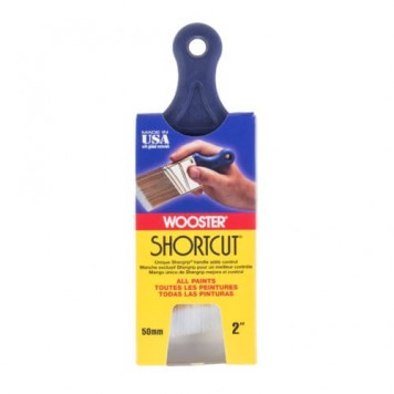 Wooster SHORTCUT® Q3211-2 -  Угловая кисть с короткой ручкой-0